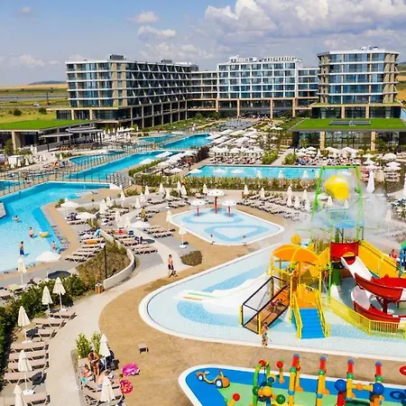 Semesteranläggning (resort) Wave 5*